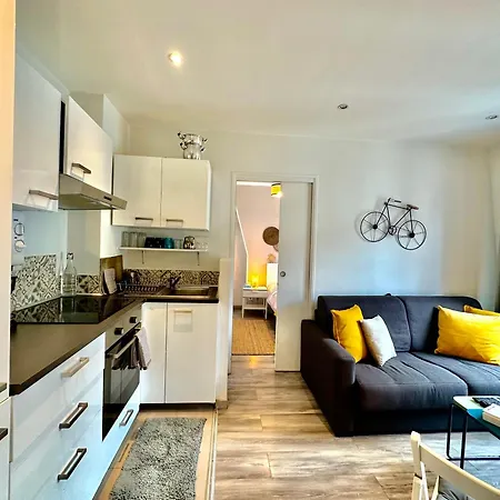 Apartment Bright And Stylish For 4 Next Eiffel Tower Paris